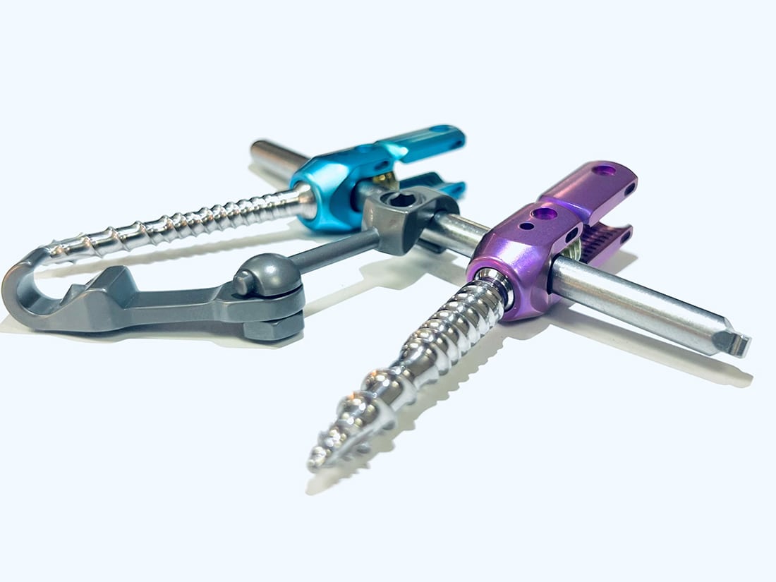 screws-rods-v1-min